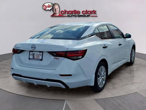 Used 2025 Nissan Sentra S FWD image 5