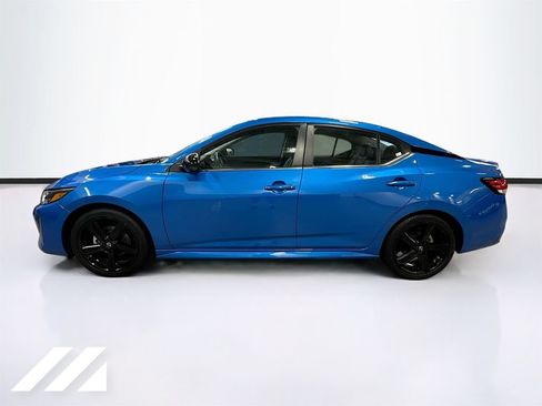 Used 2024 Nissan Sentra SR w/ SR Premium Package FWD image 8