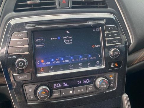 Used 2016 Nissan Maxima Platinum FWD image 7
