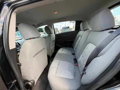Used 2020 Chevrolet Sonic LT image 12