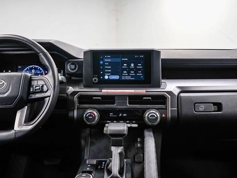 Used 2025 Toyota 4Runner SR5 image 12