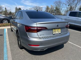 Used 2019 Volkswagen Jetta SEL Premium video 2
