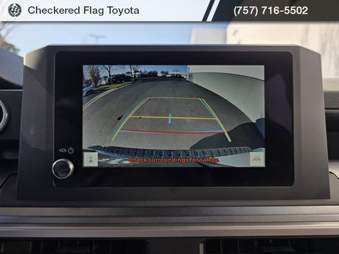 Used 2025 Toyota 4Runner SR5 image 31