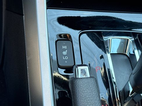 Used 2017 Honda Accord EX-L image 34