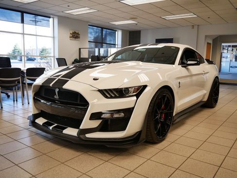 Certified 2020 Ford Mustang Shelby GT500 w/ Technology Package image 5
