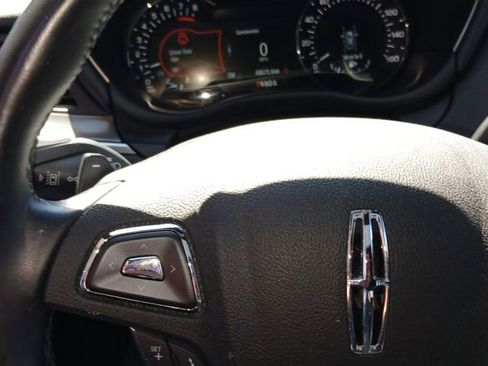 Used 2019 Lincoln MKC Reserve w/ MKC Technology Package image 29