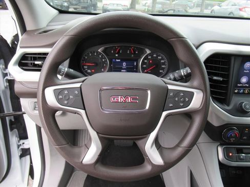 Used 2021 GMC Acadia SLE w/ Driver Convenience Package image 16