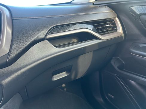 Used 2022 GMC Terrain AT4 w/ Infotainment Package II image 27