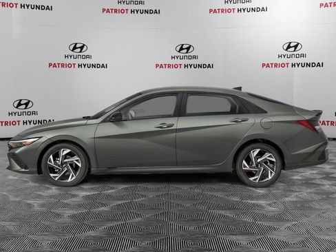 New 2026 Hyundai Elantra Sport FWD image 3