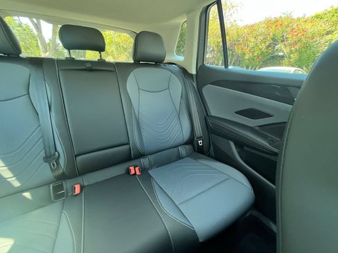 Used 2026 Volkswagen Tiguan SE AWD/4WD image 34