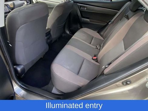 Used 2019 Toyota Corolla LE image 9