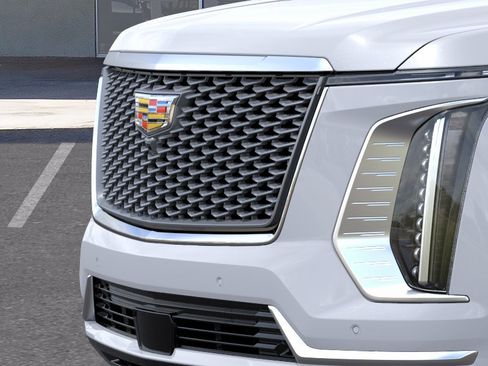 New 2026 Cadillac Escalade Platinum Luxury AWD/4WD image 13