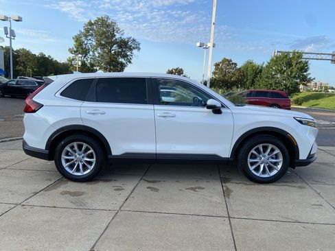 Used 2024 Honda CR-V EX image 13
