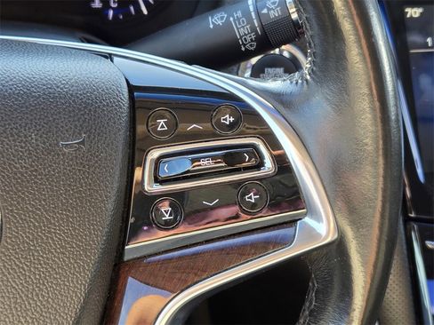 Used 2014 Cadillac XTS Luxury image 18