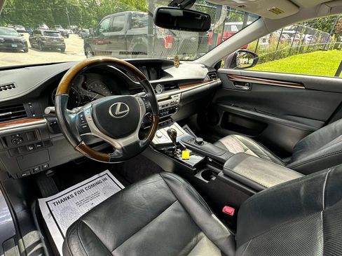 Used 2013 Lexus ES 350 w/ Luxury Pkg FWD image 20