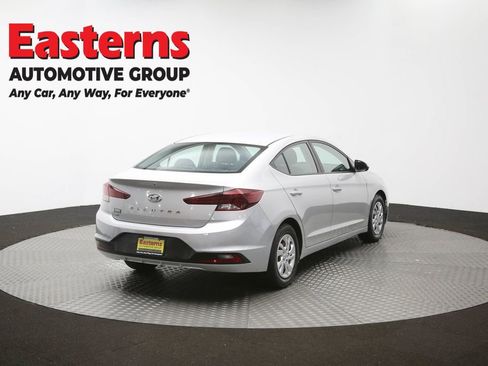 Used 2019 Hyundai Elantra SE w/ Cargo Package FWD image 39