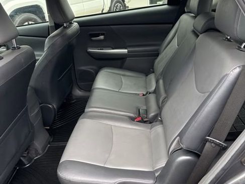 Used 2012 Toyota Prius V Five image 9