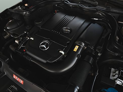 Used 2014 Mercedes-Benz C 250 Sedan image 29