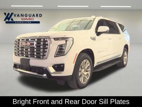 Used 2025 GMC Yukon XL Denali AWD/4WD image 9