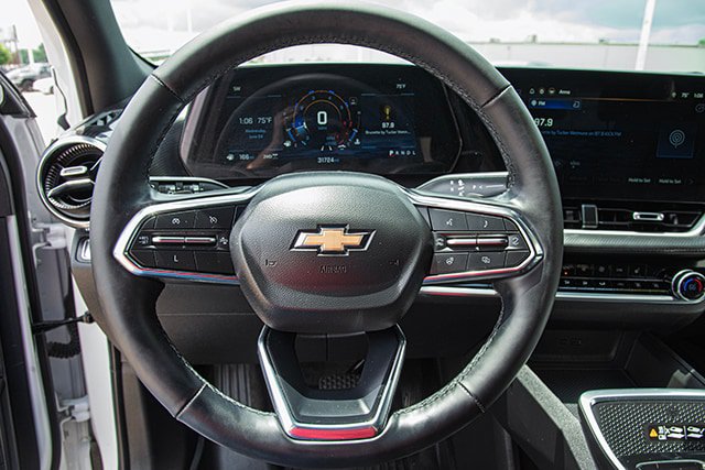 Used 2025 Chevrolet Equinox LT w/ Convenience Package II AWD/4WD image 8