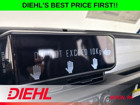 New 2026 Jeep Gladiator Sport AWD/4WD image 26