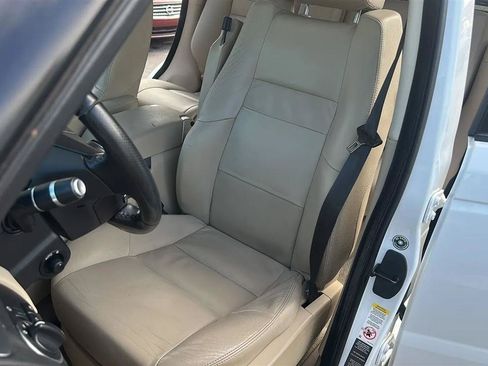 Used 2012 Land Rover Range Rover Sport HSE AWD/4WD image 25