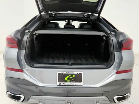 Used 2026 BMW X6 xDrive40i AWD/4WD image 29