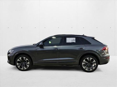 New 2025 Audi Q8 Premium w/ Black Optic Package image 9