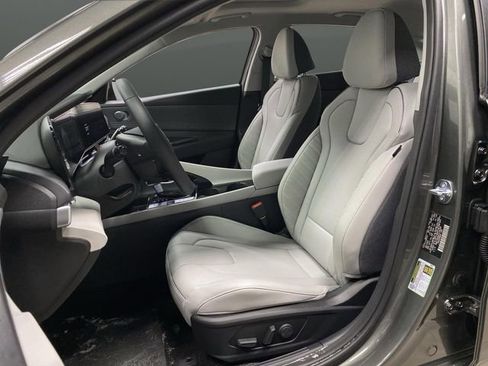 New 2026 Hyundai Elantra Limited image 4