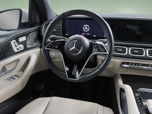 Used 2024 Mercedes-Benz GLE 450 4MATIC image 18