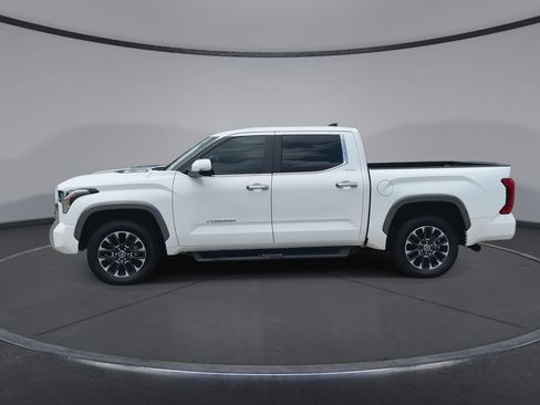 Used 2024 Toyota Tundra Limited w/ Power Package AWD/4WD image 5