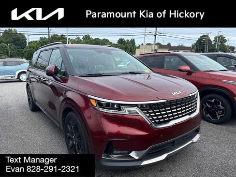 Used 2023 Kia Carnival SX Prestige FWD image 3