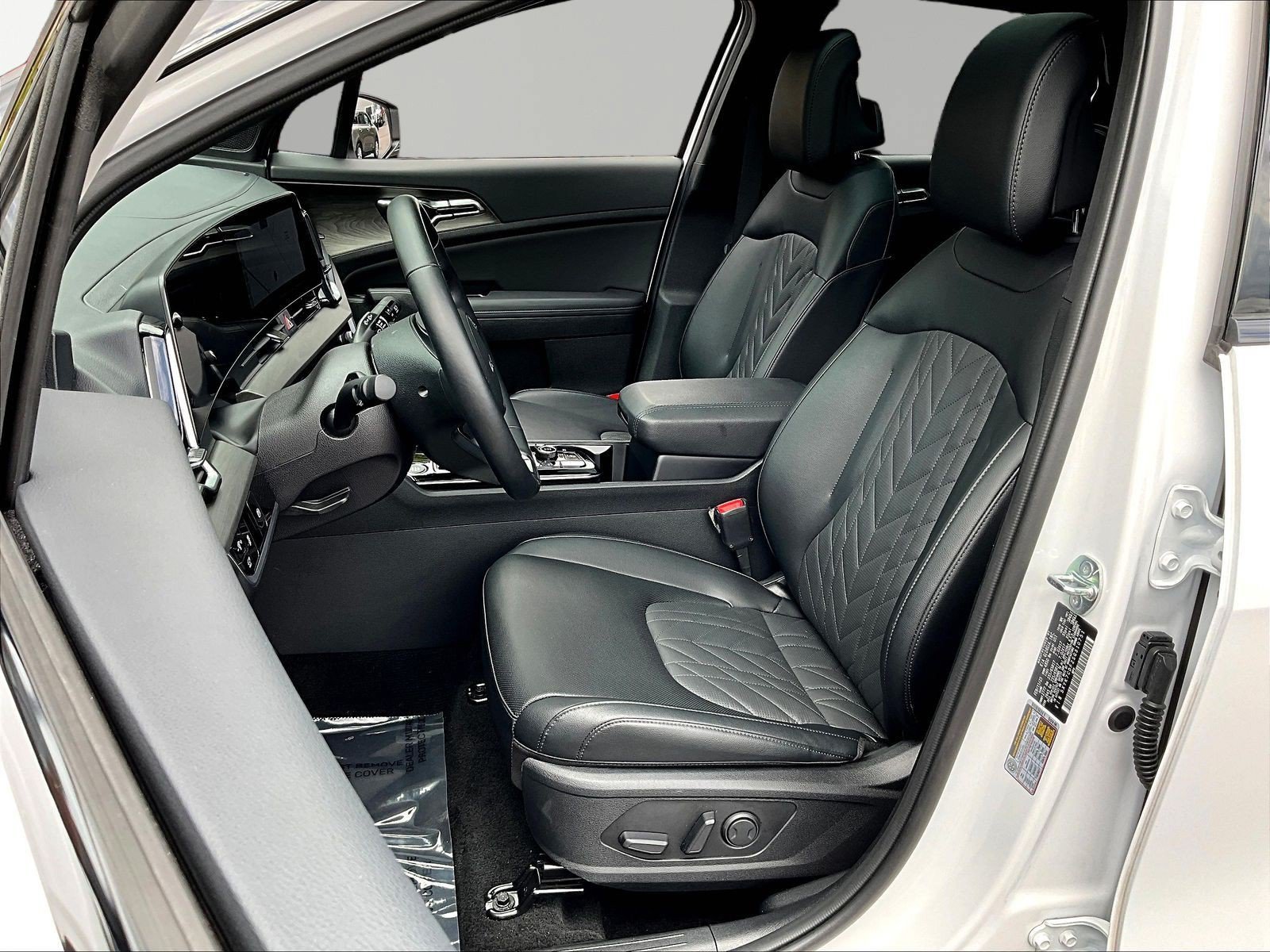Used 2025 Kia Sportage X-Pro AWD/4WD image 21
