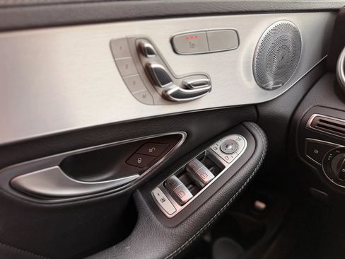 Used 2015 Mercedes-Benz C 300 4MATIC Sedan image 38