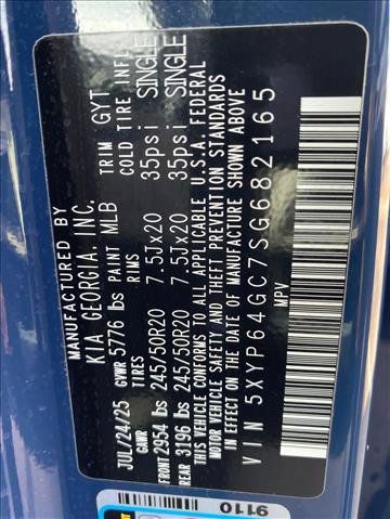 Used 2025 Kia Telluride S FWD image 17