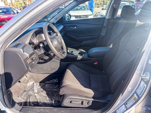 Certified 2024 Honda Accord EX image 20