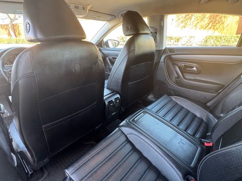 Used 2012 Volkswagen CC Sport image 26