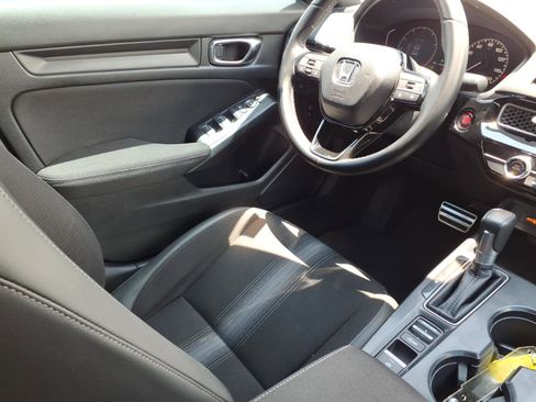 Used 2024 Honda Civic Sport image 16