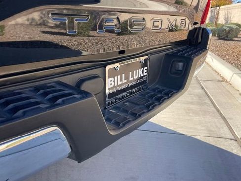 Used 2023 Toyota Tacoma SR image 9