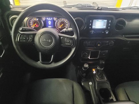 Used 2019 Jeep Wrangler Unlimited Sport image 22