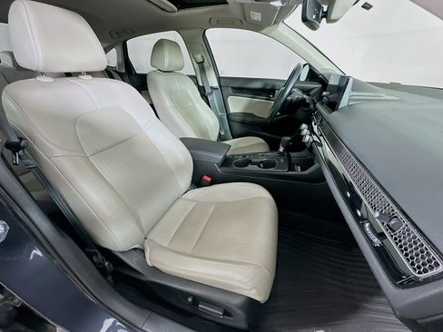 Used 2023 Honda Civic Touring image 31