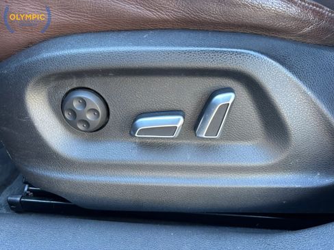 Used 2017 Audi Q3 2.0T Premium Plus w/ Premium Plus Package image 38