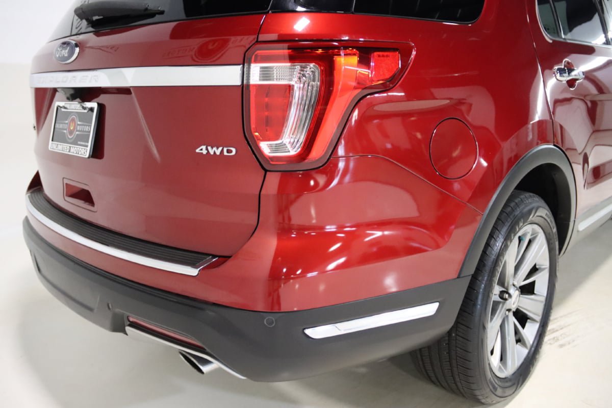 Used 2018 Ford Explorer Limited AWD/4WD image 10