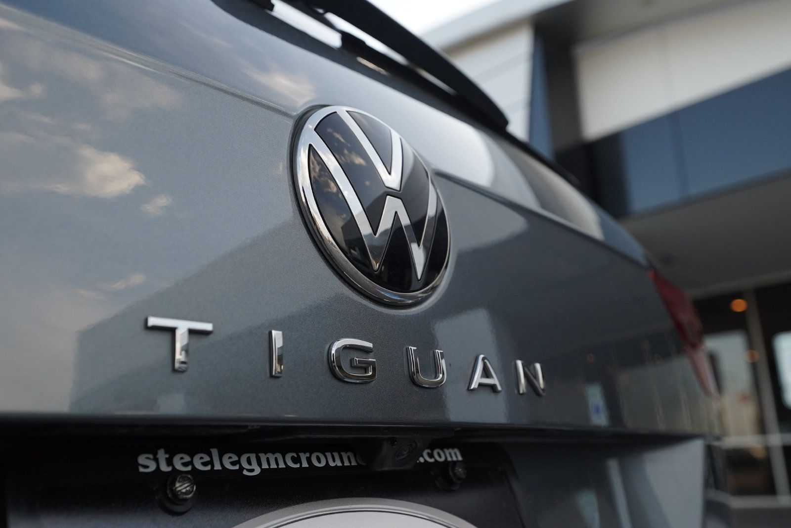 Used 2024 Volkswagen Tiguan SE FWD image 23