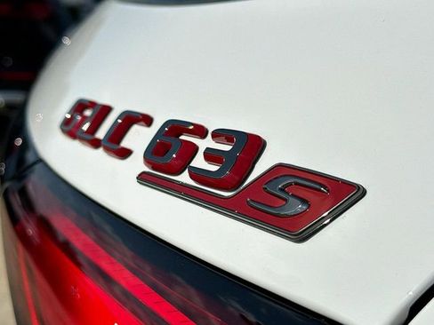Used 2025 Mercedes-Benz GLC 63 AMG S image 9