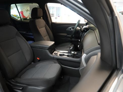 Used 2024 Chevrolet Traverse LT AWD/4WD image 37