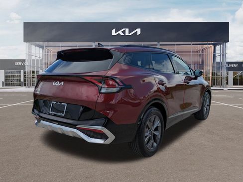 Certified 2024 Kia Sportage SX FWD image 4