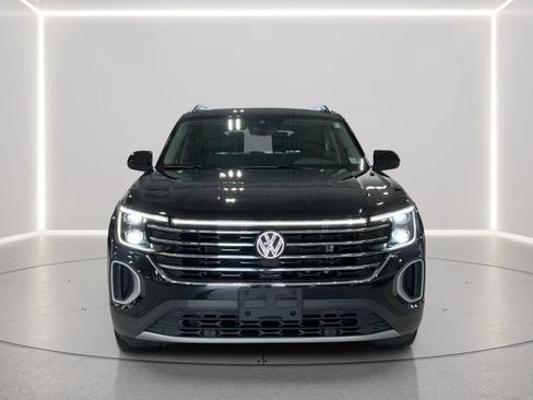 Used 2024 Volkswagen Atlas SE w/ Panoramic Sunroof Package AWD/4WD image 9