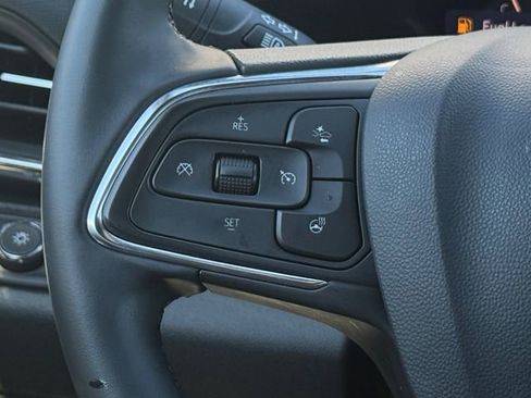 Used 2025 Buick Envista Preferred w/ Convenience I Package image 11