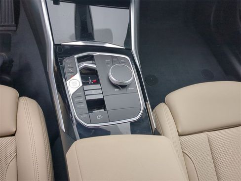 Certified 2024 BMW 230i Coupe w/ Convenience Package image 18